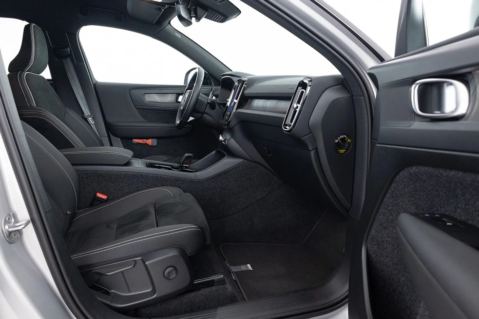 Volvo EX40 – foto 11