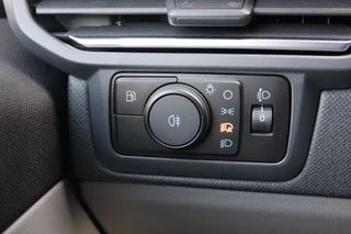 Ford Tourneo Custom – thumbnail 9