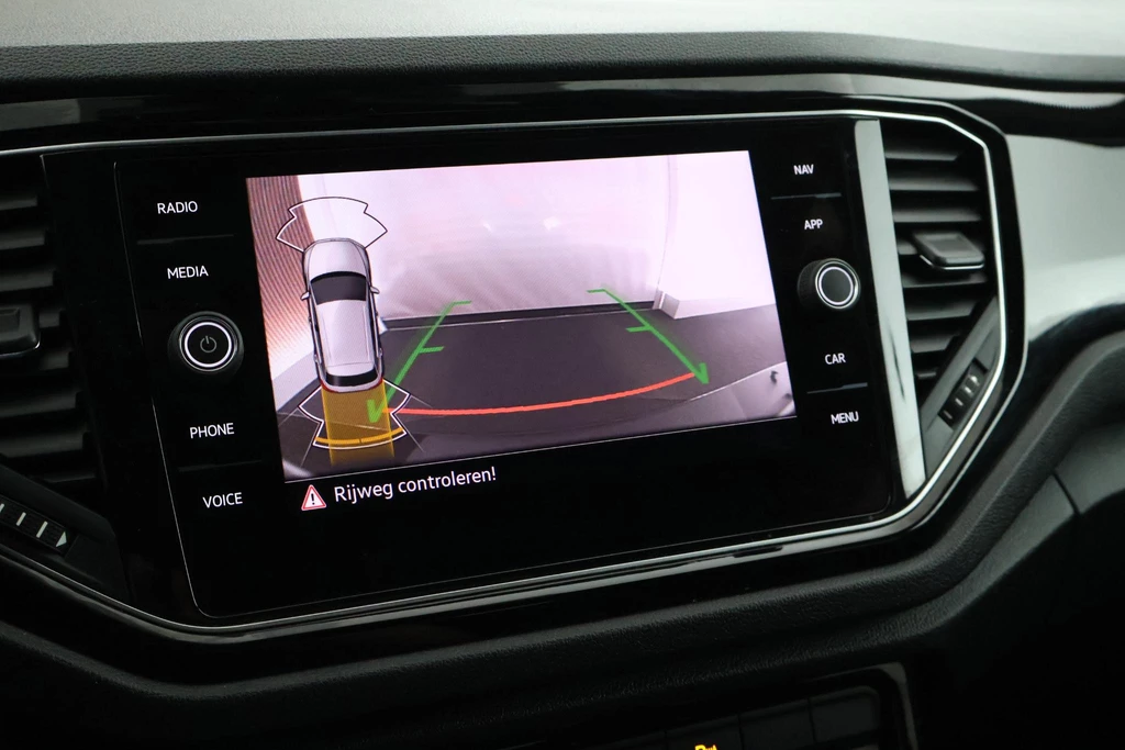 Volkswagen T-Roc – foto 9