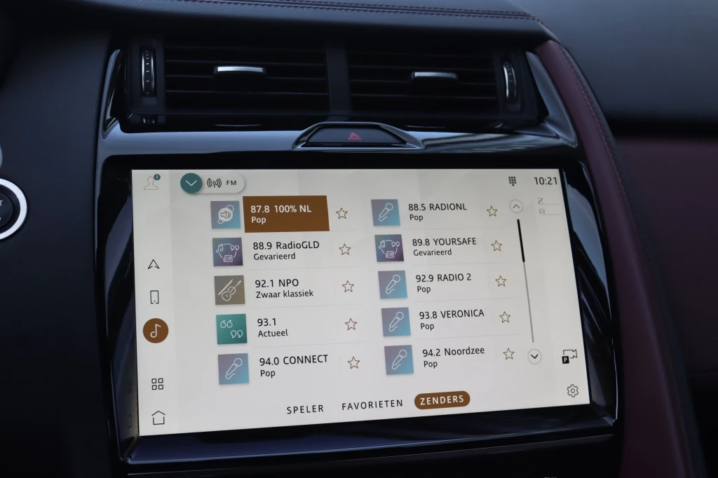 Jaguar E-PACE – foto 30