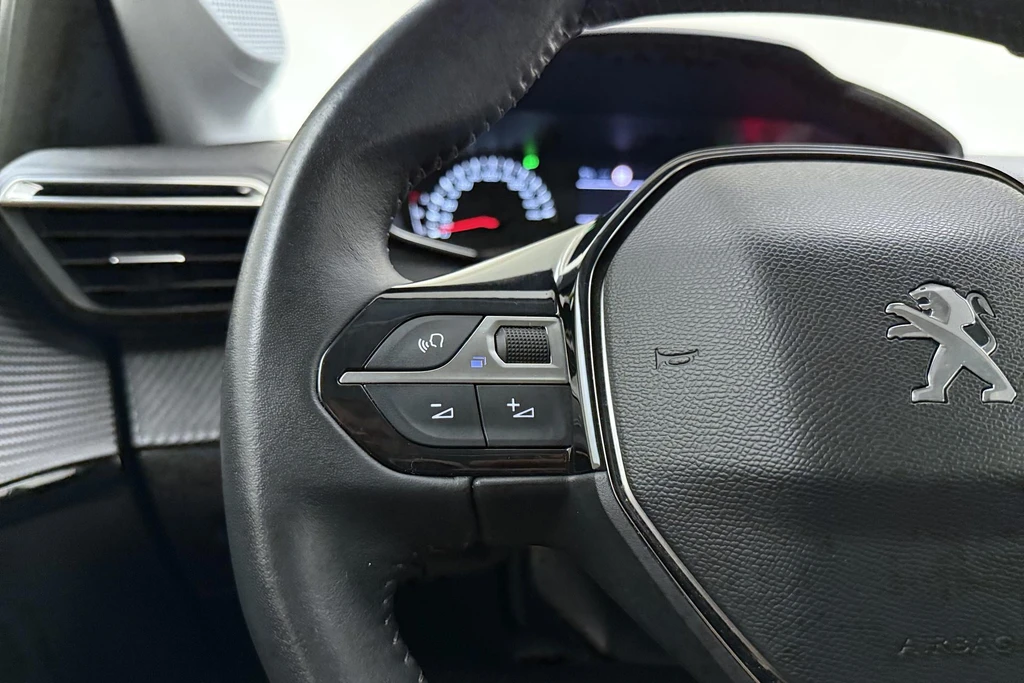 Peugeot 208 – foto 16