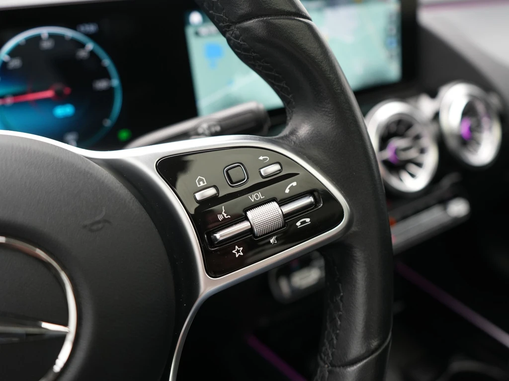Mercedes-Benz EQA – foto 32