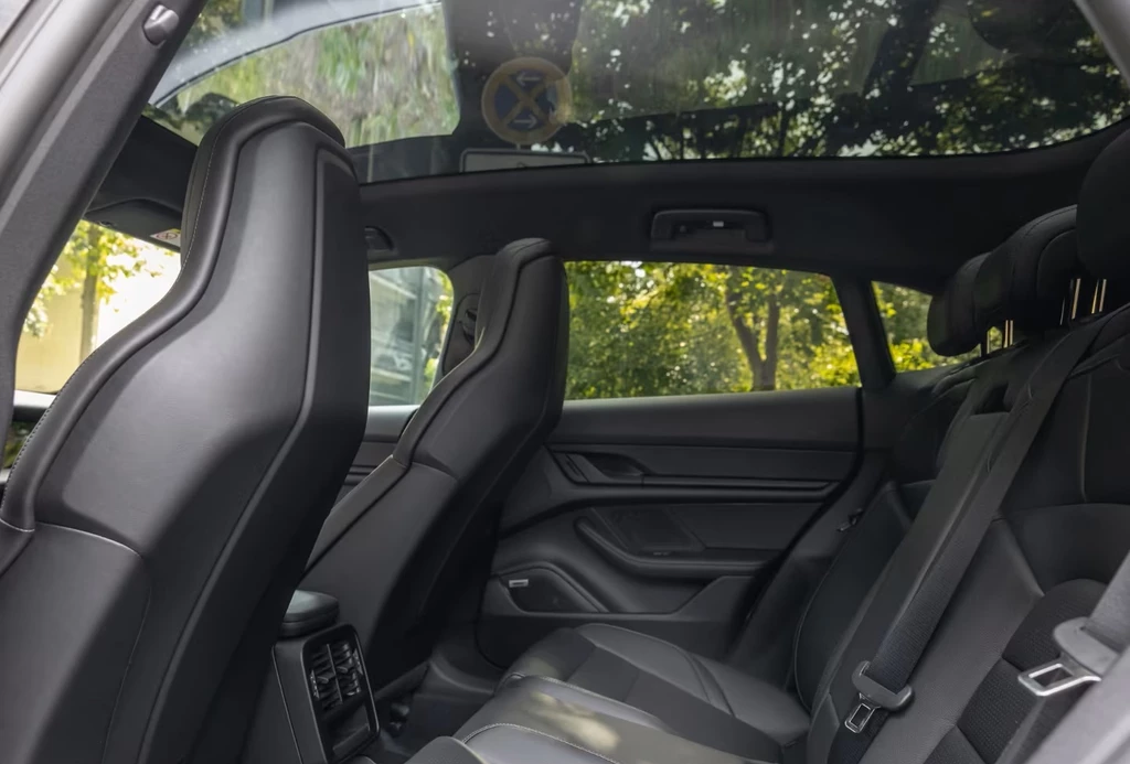 Porsche Taycan – foto 9