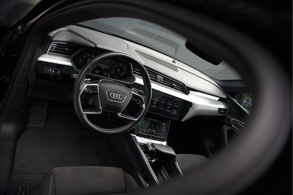 Audi e-tron – foto 18