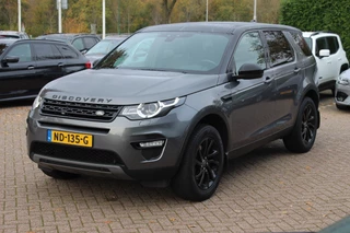 Land Rover Discovery Sport – thumbnail 1