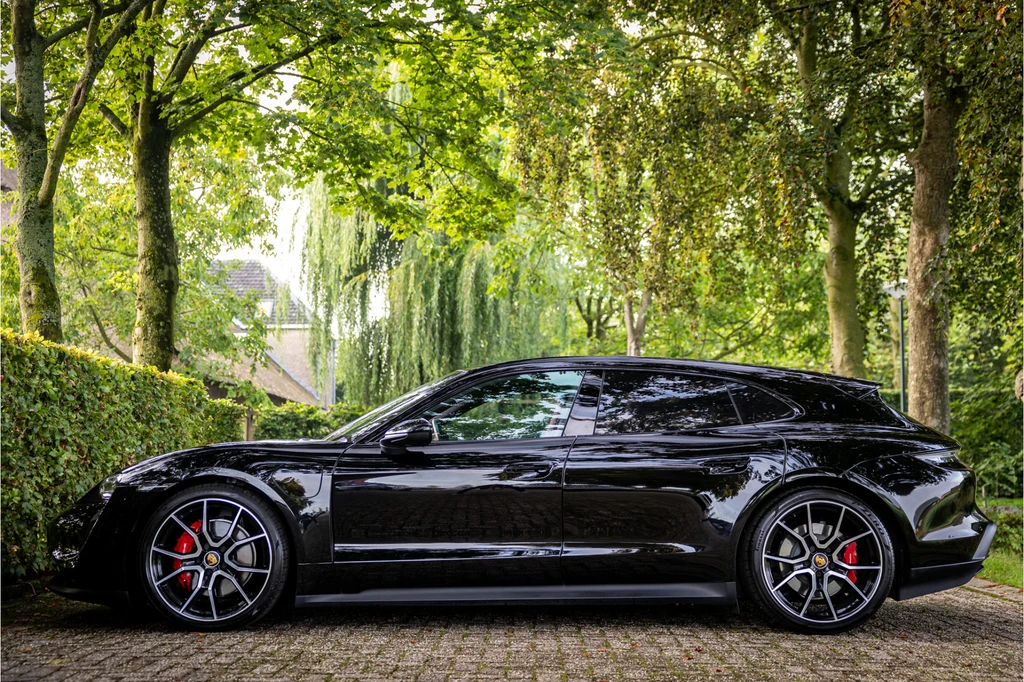 Porsche Taycan – foto 5