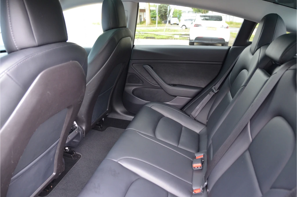 Tesla Model 3 – foto 12