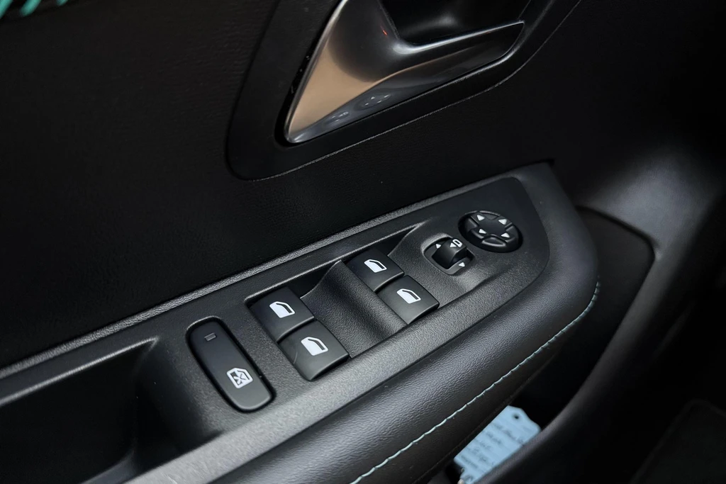 Peugeot 208 – foto 17