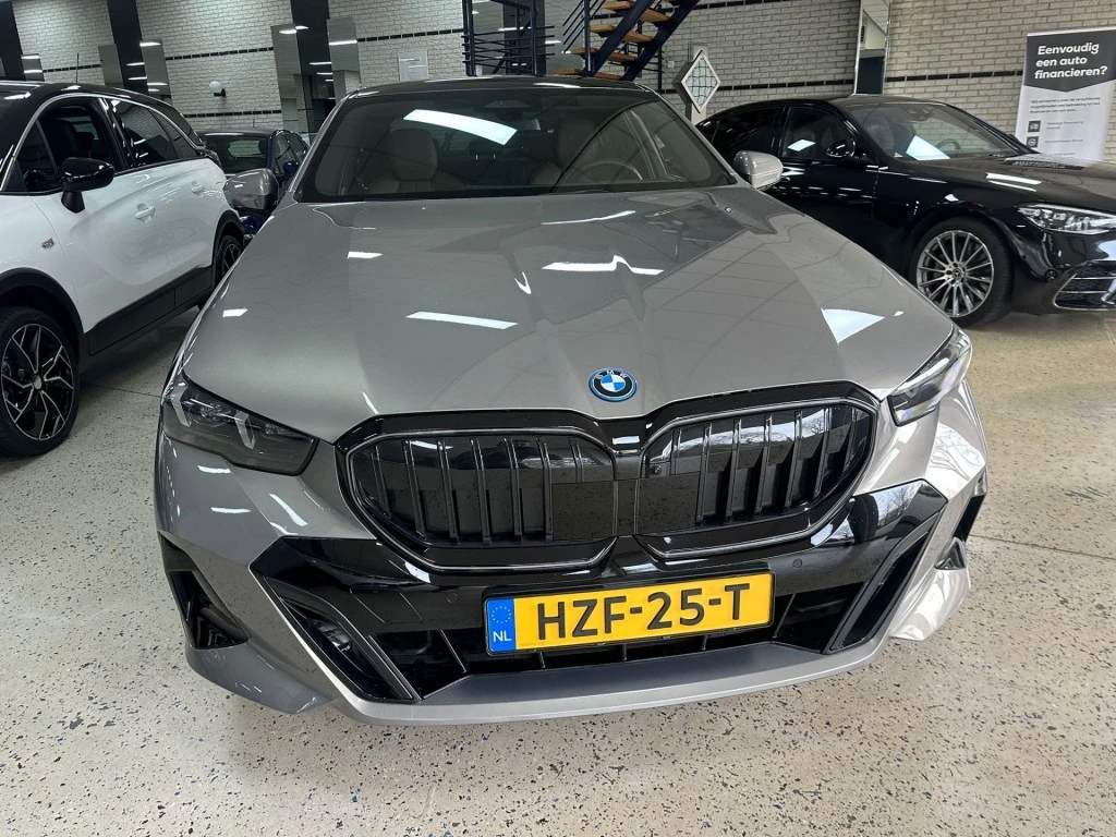 BMW 5 Serie – foto 10
