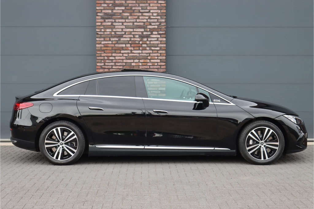 Mercedes-Benz EQE – foto 7
