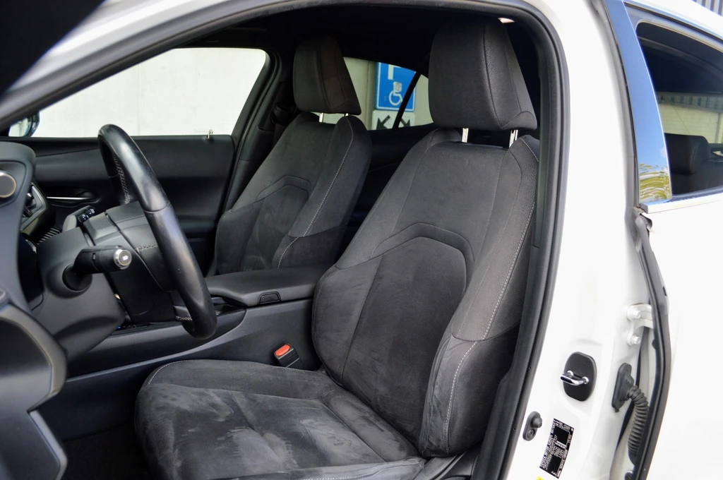 Lexus UX – foto 7