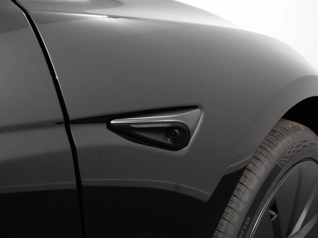 Tesla Model 3 – foto 9