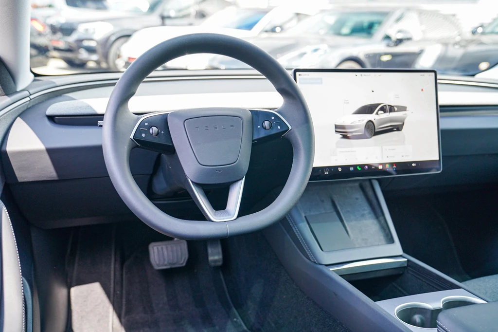 Tesla Model 3 – foto 16