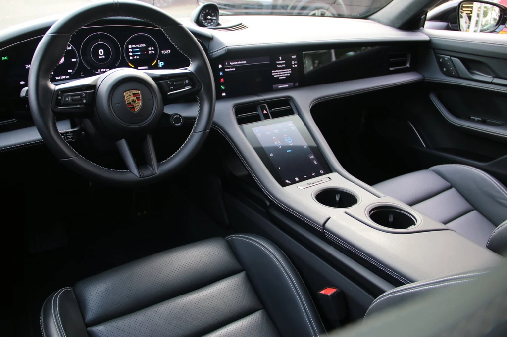 Porsche Taycan – foto 8