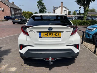 Toyota C-HR – thumbnail 4