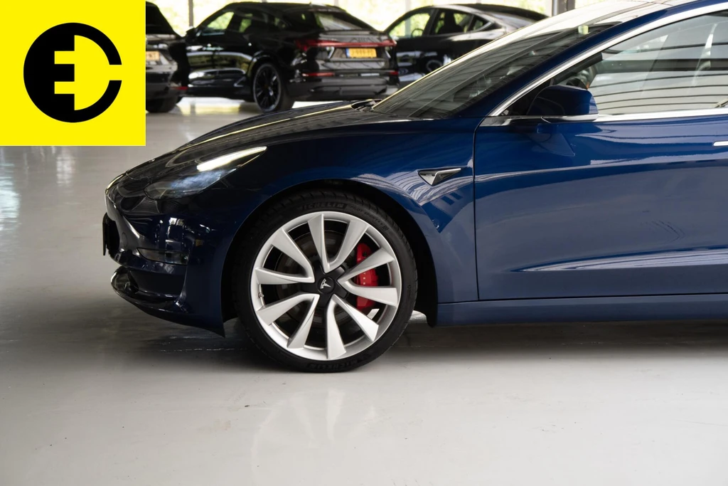 Tesla Model 3 – foto 5
