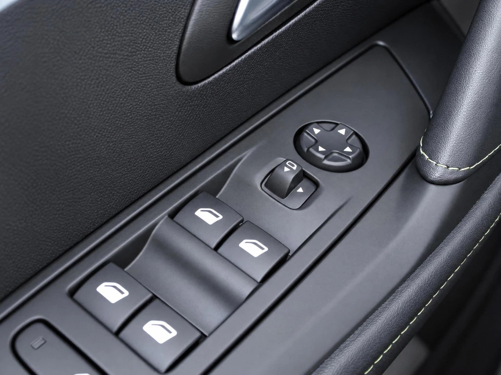 Peugeot 208 – foto 24