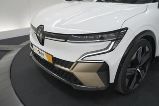 Renault Megane E-Tech – thumbnail 22