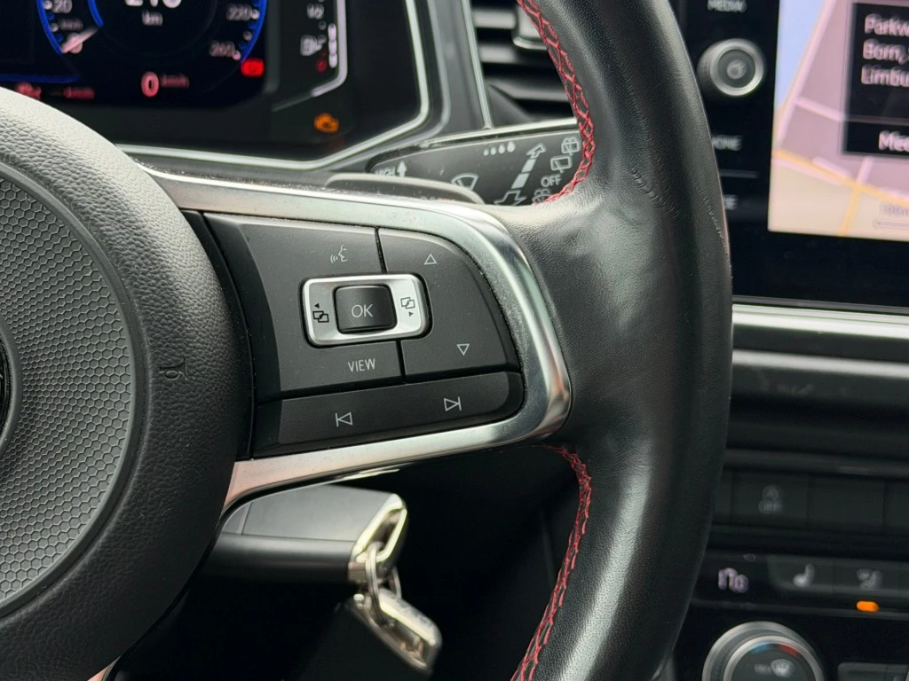 Volkswagen T-Roc – foto 12
