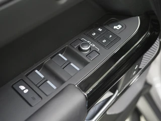 Land Rover Defender – thumbnail 24