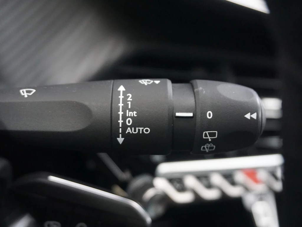 Peugeot 208 – foto 19