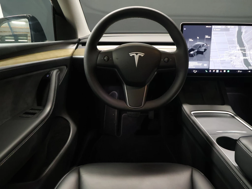 Tesla Model Y – foto 11