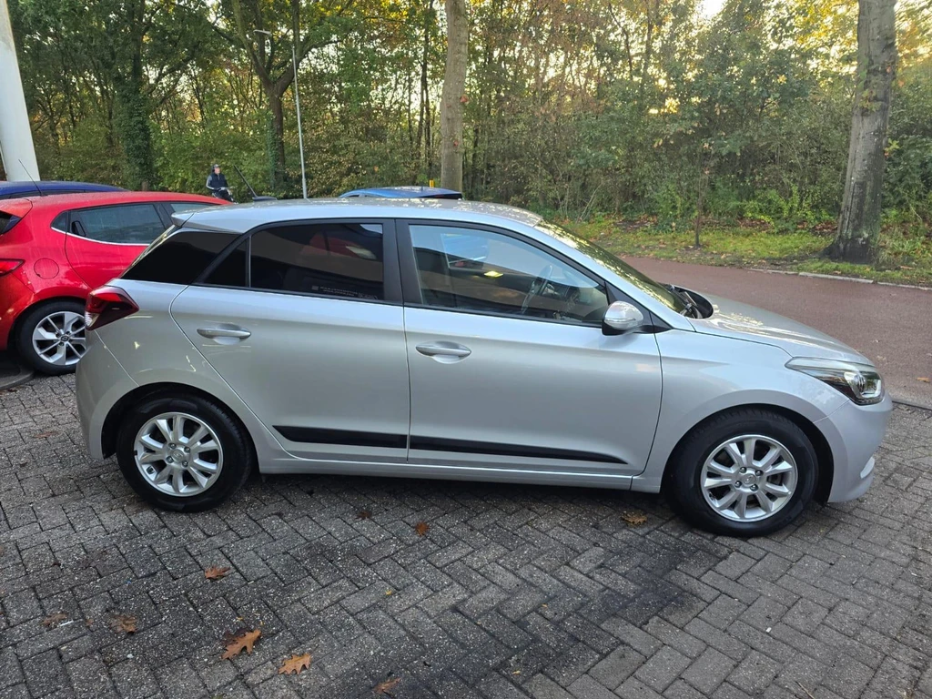 Hyundai i20 – foto 9