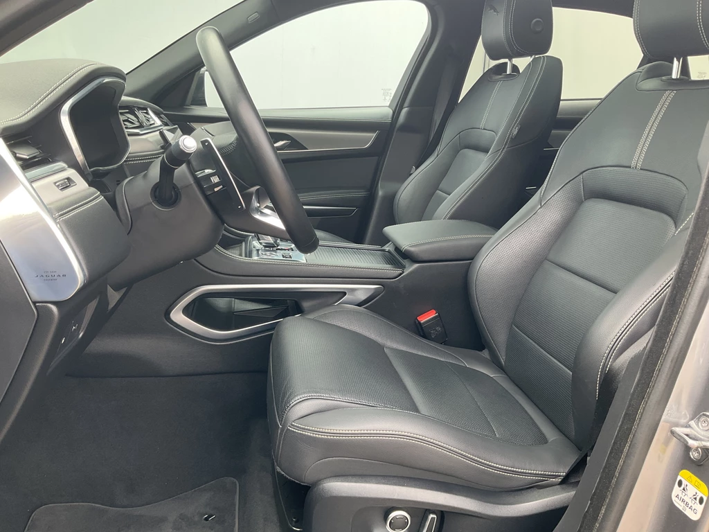 Jaguar F-PACE – foto 23