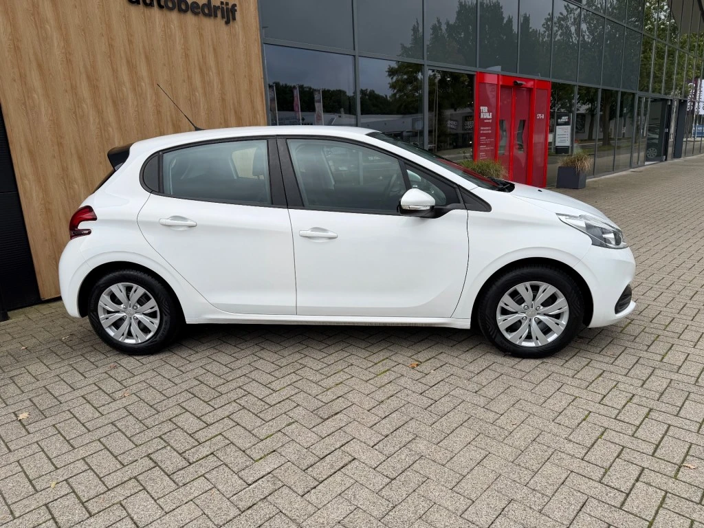 Peugeot 208 – foto 6