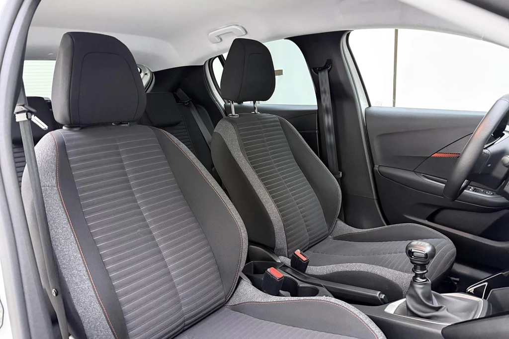 Peugeot 208 – foto 12