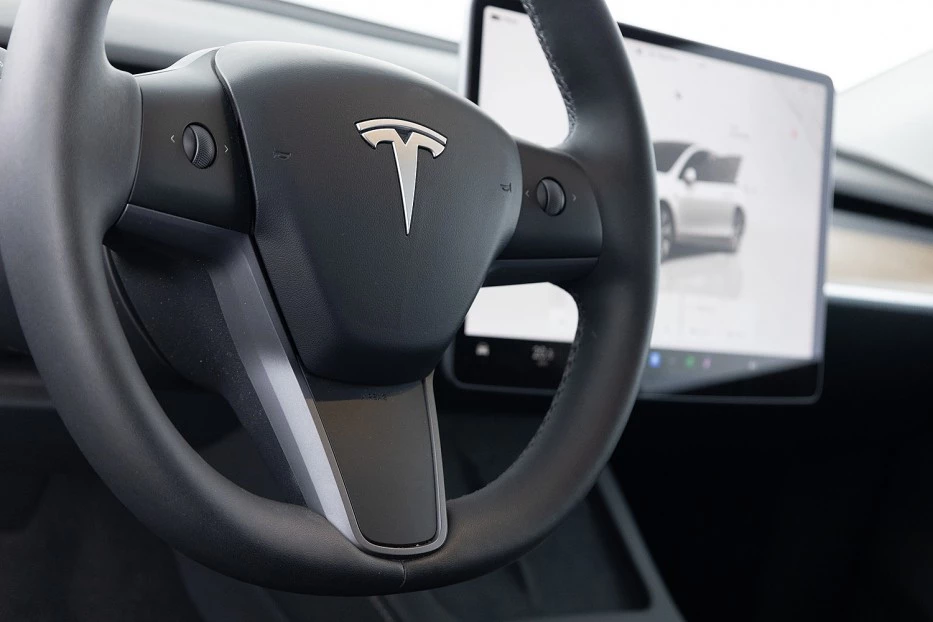 Tesla Model Y – foto 15