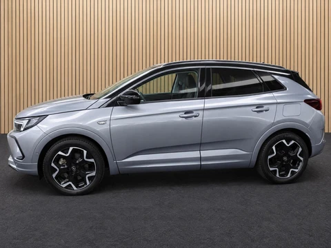 Opel Grandland 1.6 Turbo Plug-In Hybrid 4x4 Business Elegance NAVI / CAMERA / TREKHAAK