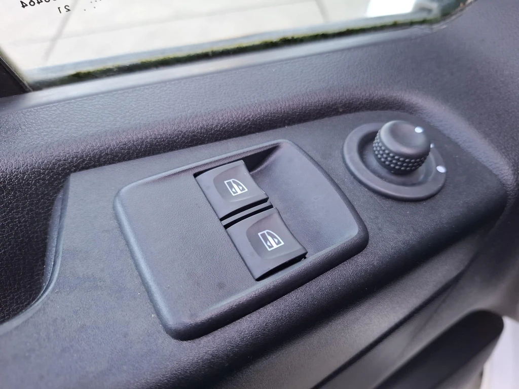 Renault Trafic – foto 22
