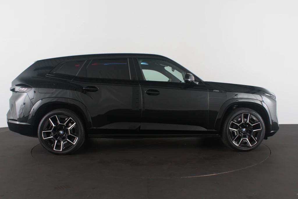 BMW XM – foto 8