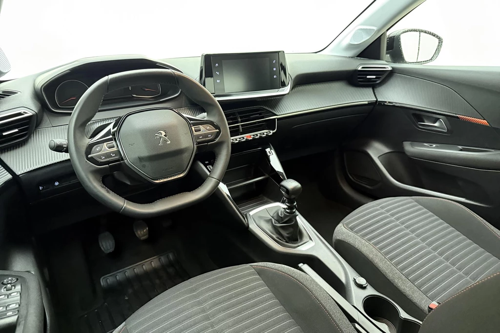 Peugeot 208 – foto 10