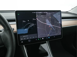 Tesla Model 3 – thumbnail 12
