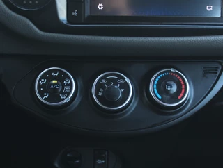 Toyota Yaris – thumbnail 18