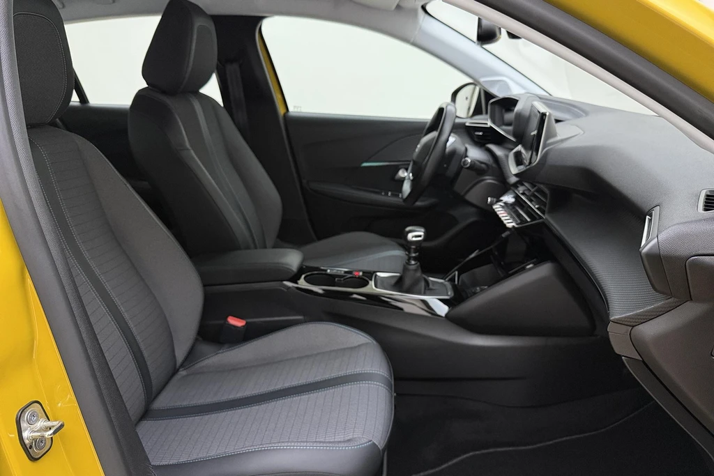 Peugeot 208 – foto 11