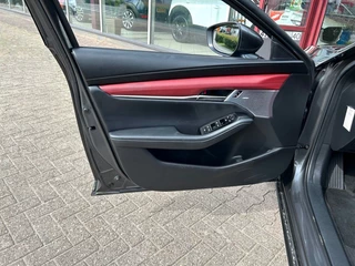 Mazda 3 – thumbnail 8