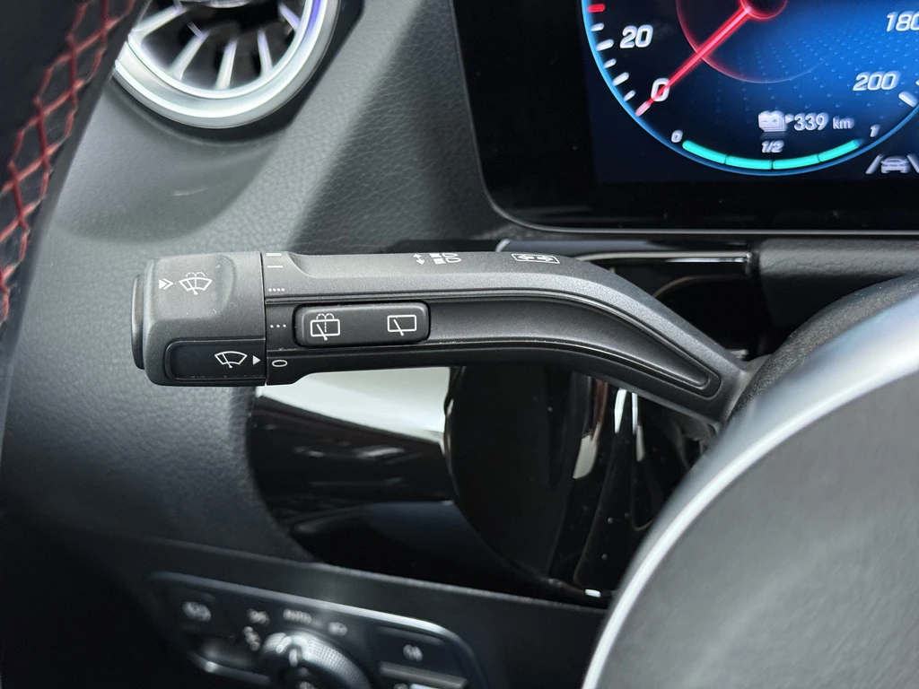 Mercedes-Benz EQA – foto 37