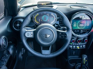 MINI Cabrio – thumbnail 24