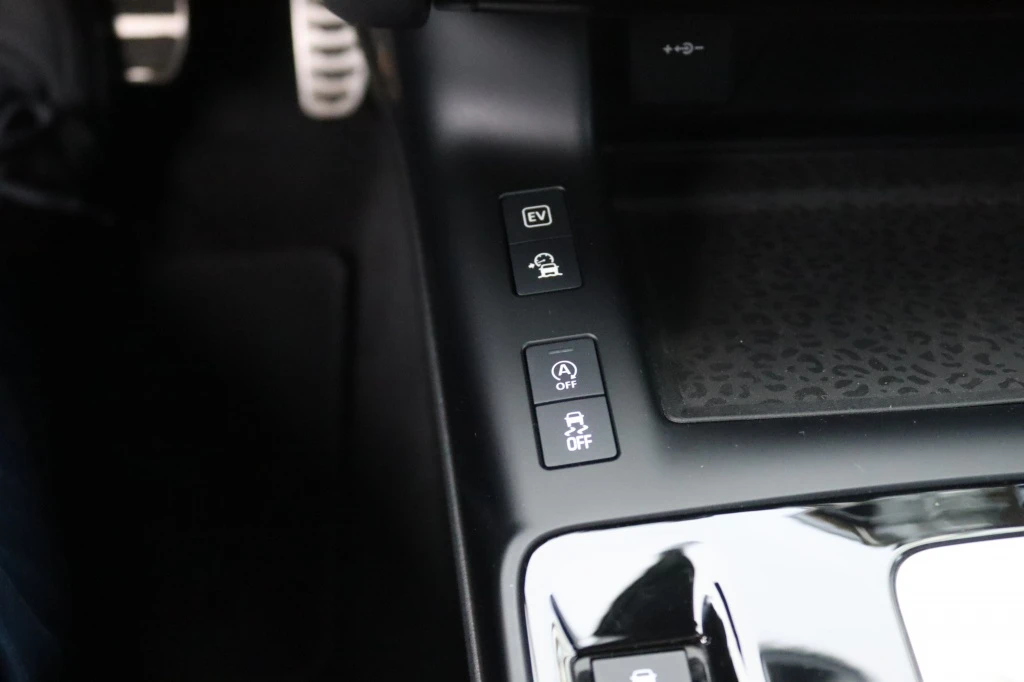 Jaguar E-PACE – foto 34