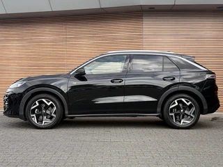 Volkswagen T-Roc – thumbnail 3