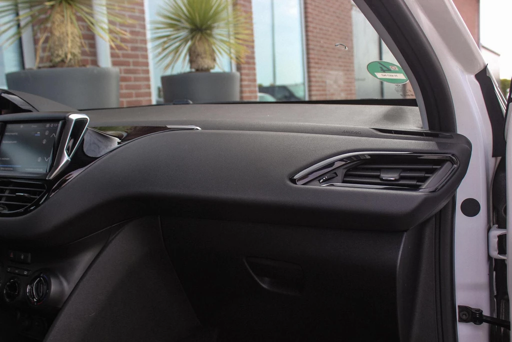 Peugeot 208 – foto 37