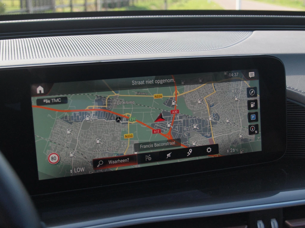 Mercedes-Benz EQC – foto 21