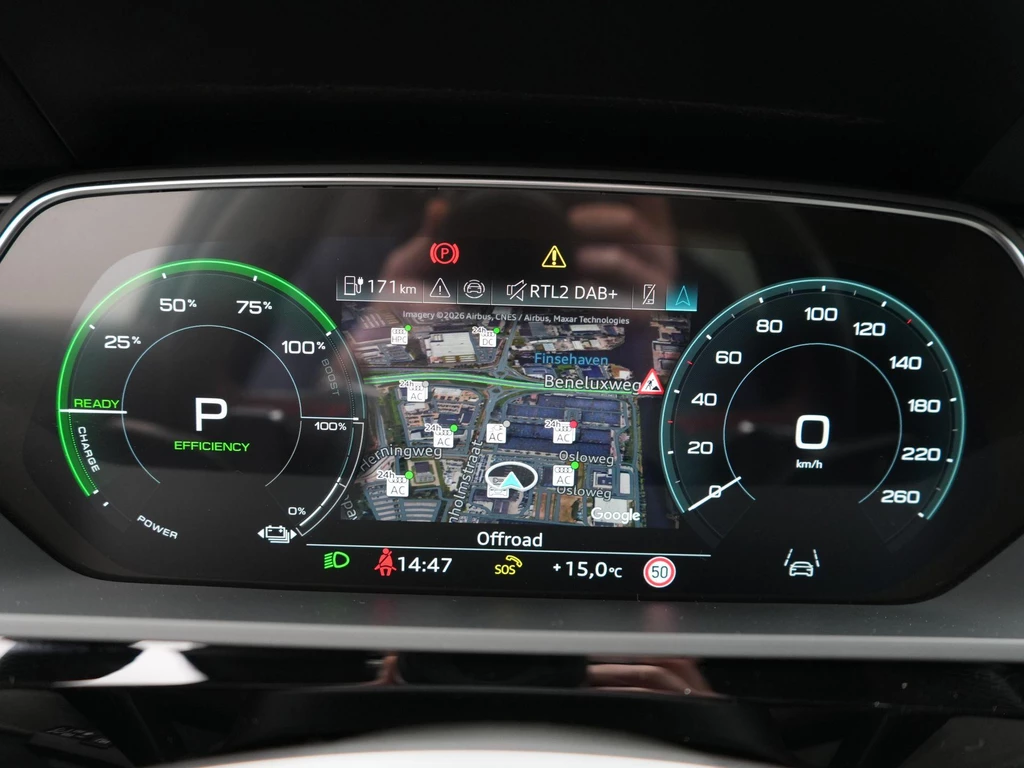 Audi Q8 Sportback e-tron – foto 14