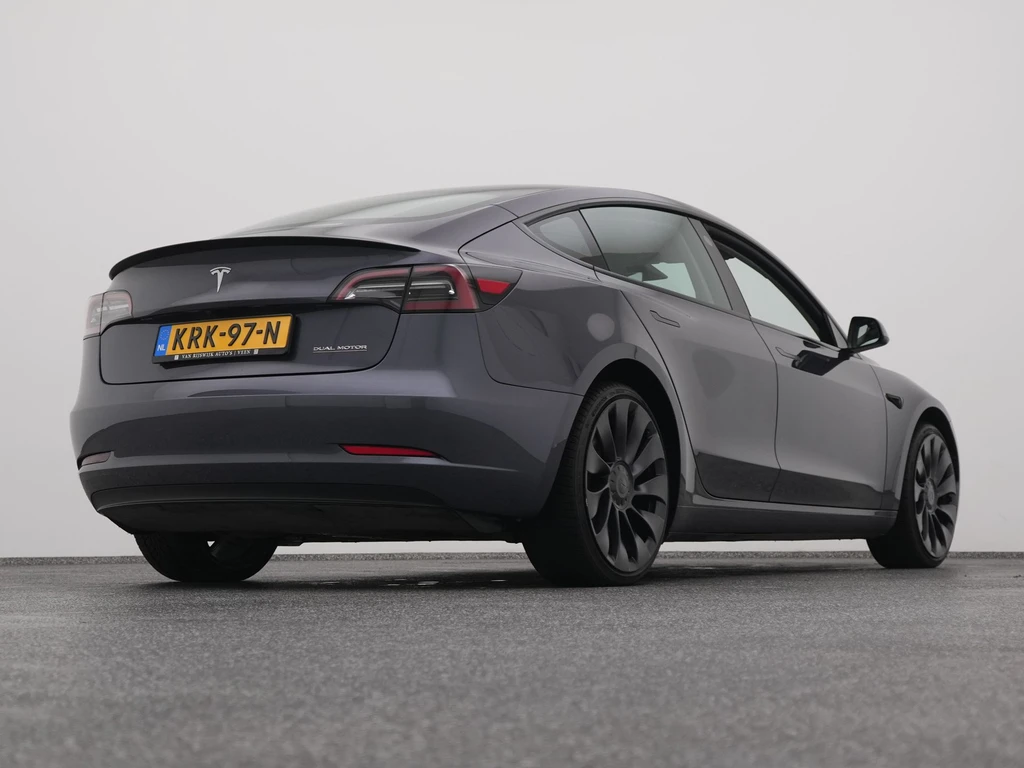 Tesla Model 3 – foto 12