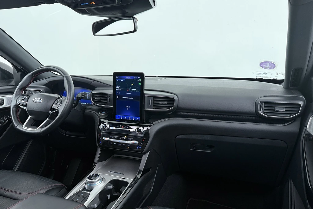 Ford Explorer – foto 24