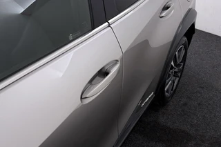 Lexus UX – thumbnail 46