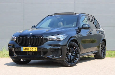 BMW X5 XDrive45e HighExecutive M Sport Chrystal 4WielSturing Luchtvering HUD H&K 22INCH